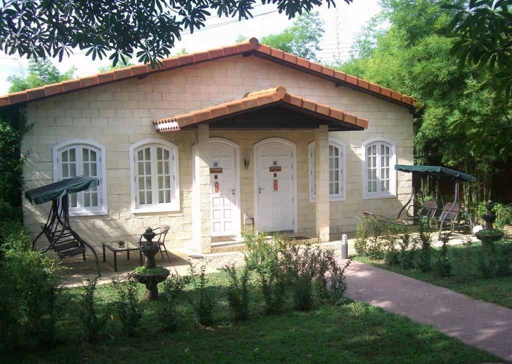 Pictory Garden Resort Sattahip Exterior photo